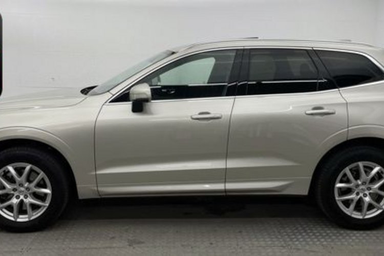 Volvo XC60 XC60 B4 AWD PANO+AHK+INTELLISAFE+KAMERA+LED+