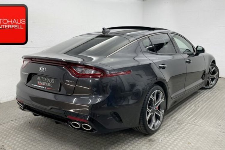 Kia Stinger Stinger 3.3 T-GDI AWD GT PANO+H&amp;K+HUD+360+LED+