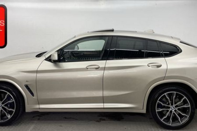 BMW X4 X4 xDrive30i M SPORT PANORAMA+LED+HIFI+20ZOLL+