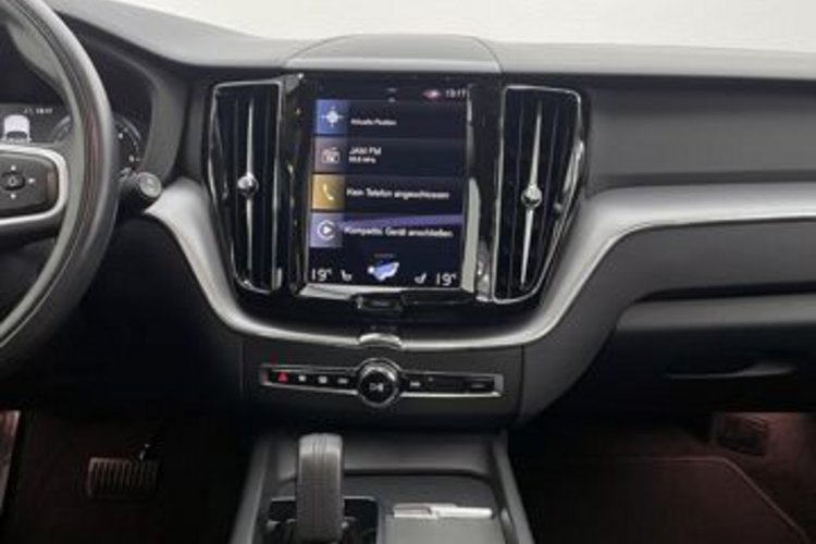 Volvo XC60 XC60 B4 AWD PANO+AHK+INTELLISAFE+KAMERA+LED+